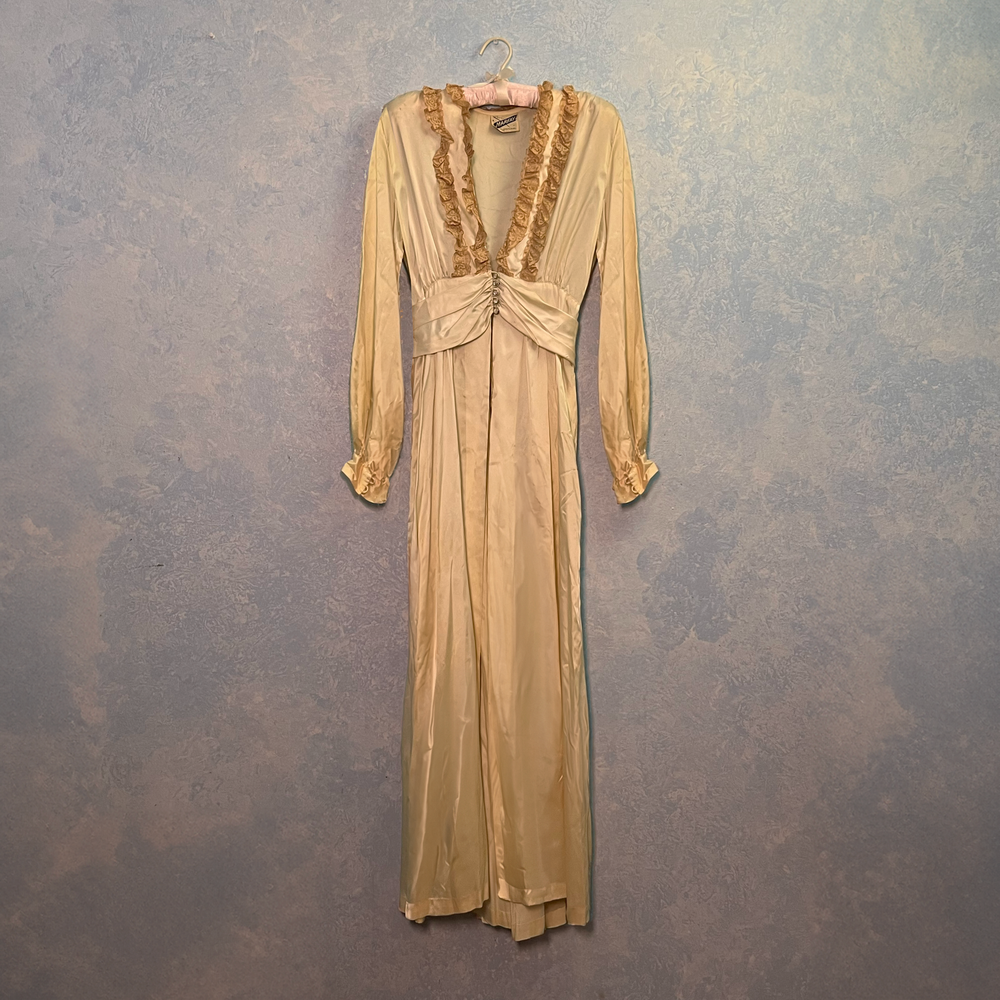 1940's Candlelight Silk & Lace Peignoir