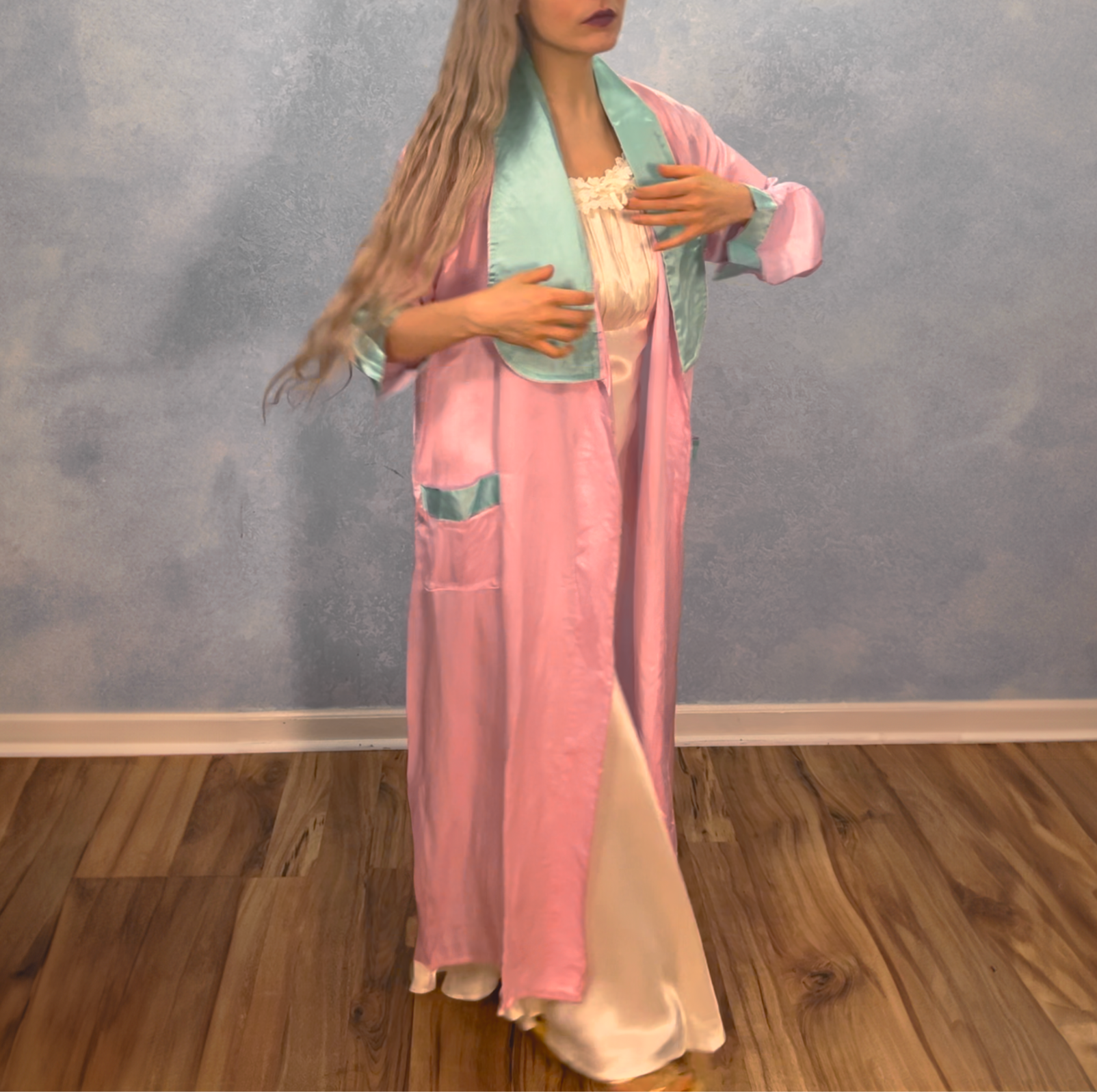 1940s Pink & Blue Korean Silk Robe