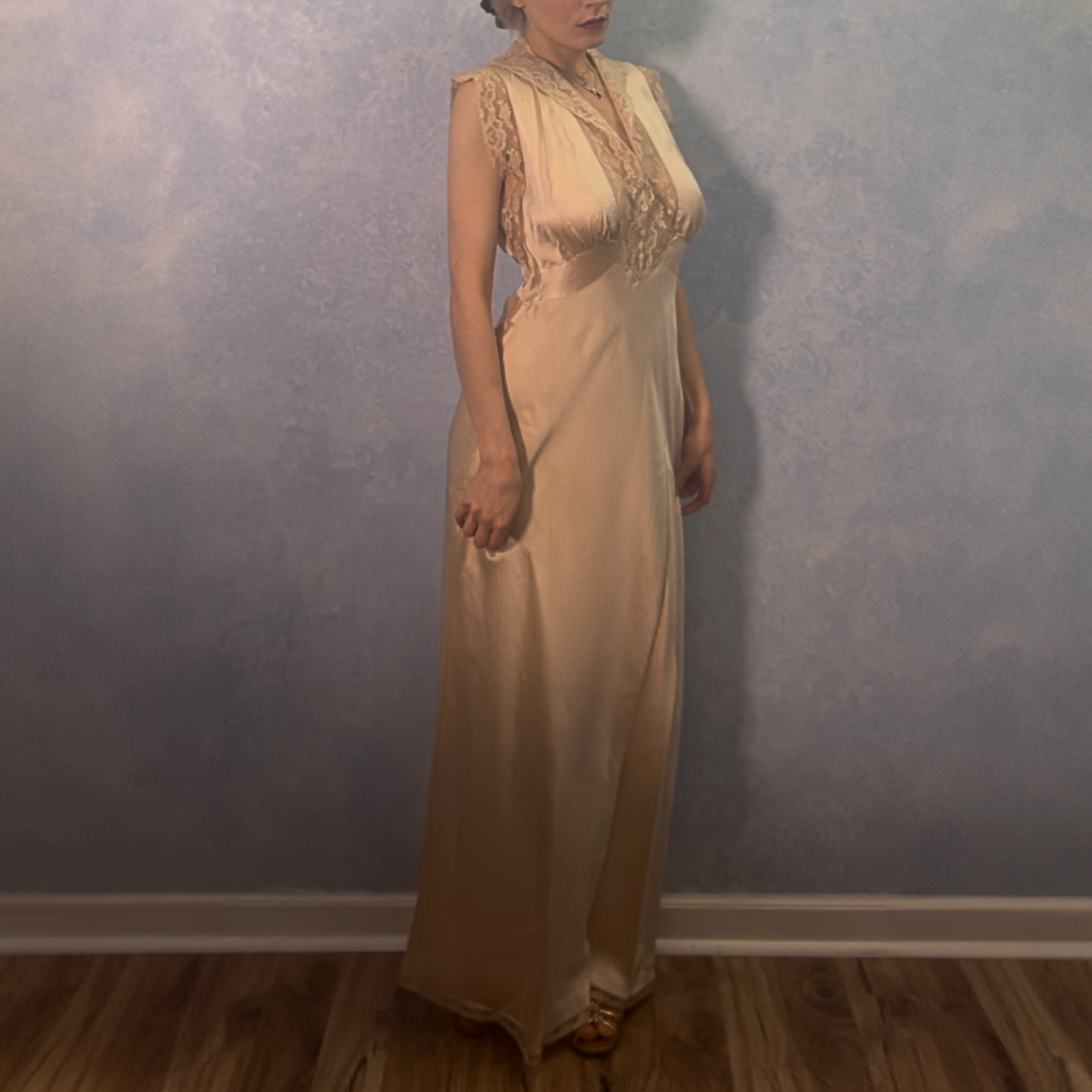 1940s Silk Candlelight Lace-Collared Gown