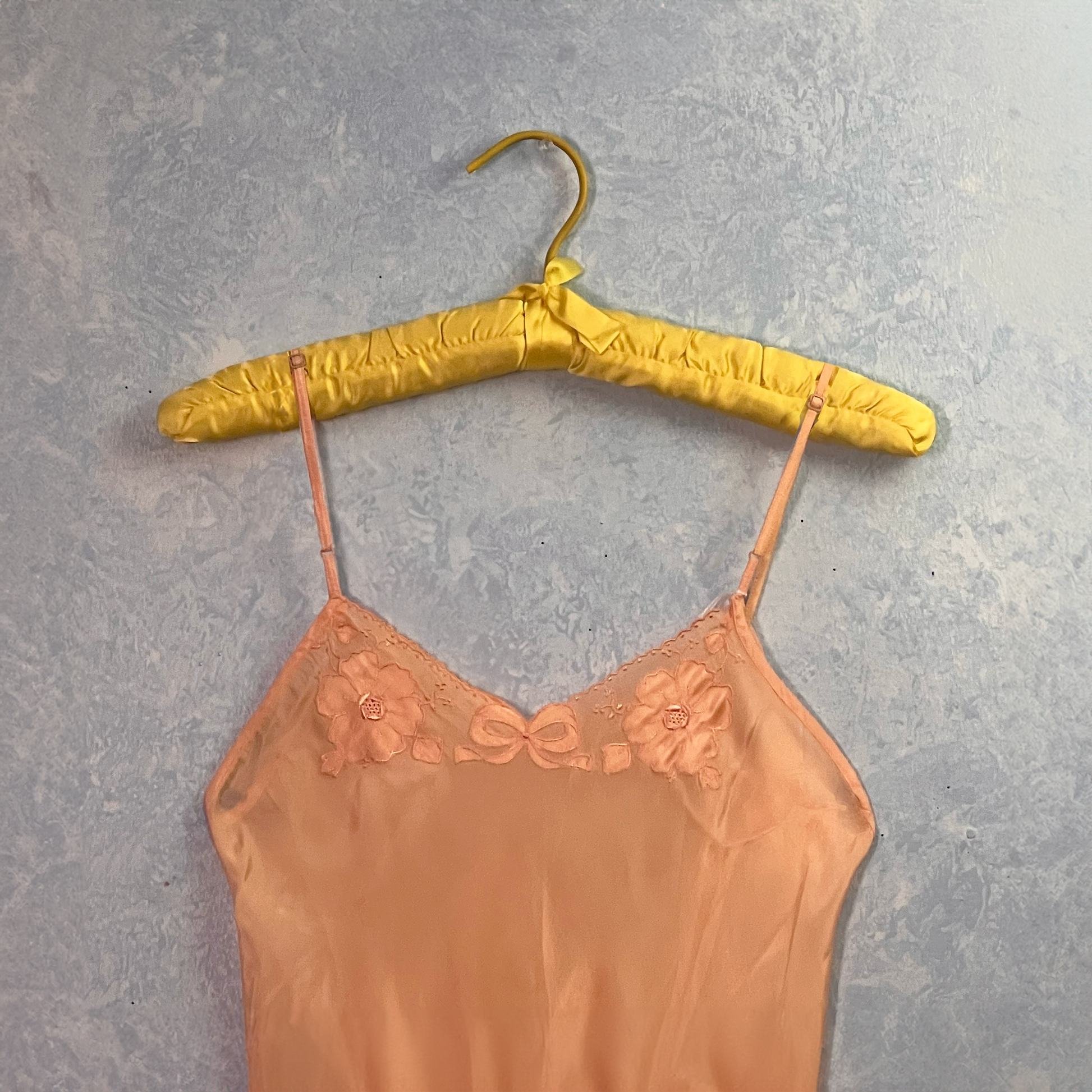 1930's Pink Bow Embroidered Slip